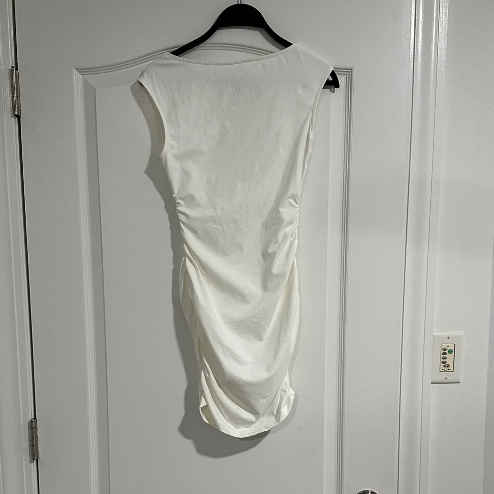 White mini dress - Picture 2 of 2